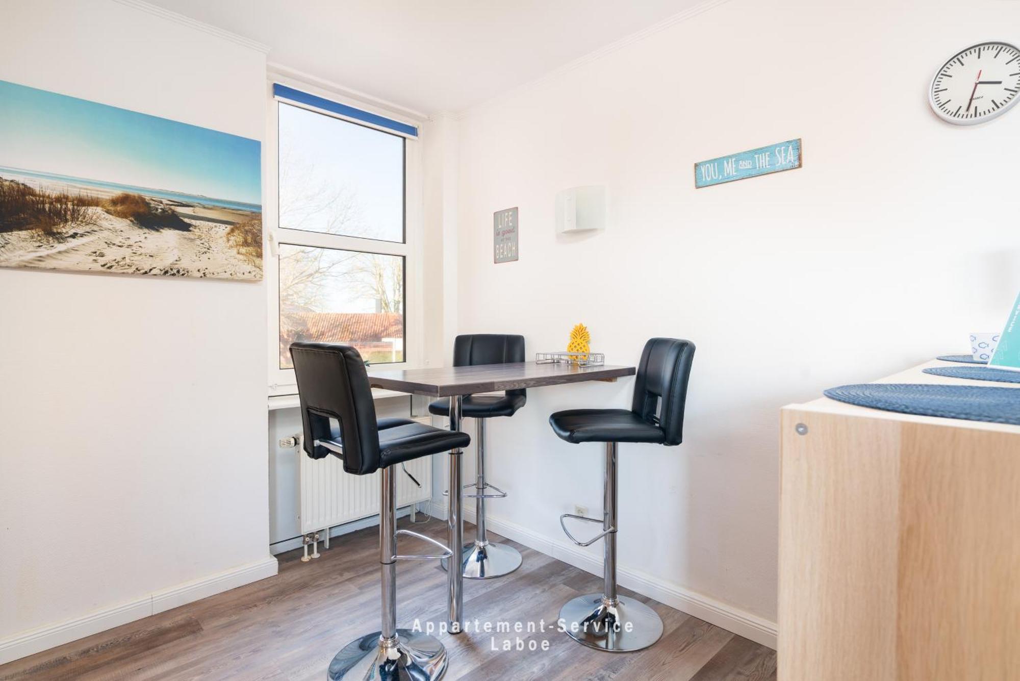 Ferienwohnung Hafenresidenz - Seitlicher Blick über Hafen und Kieler Förde Laboe Exterior foto