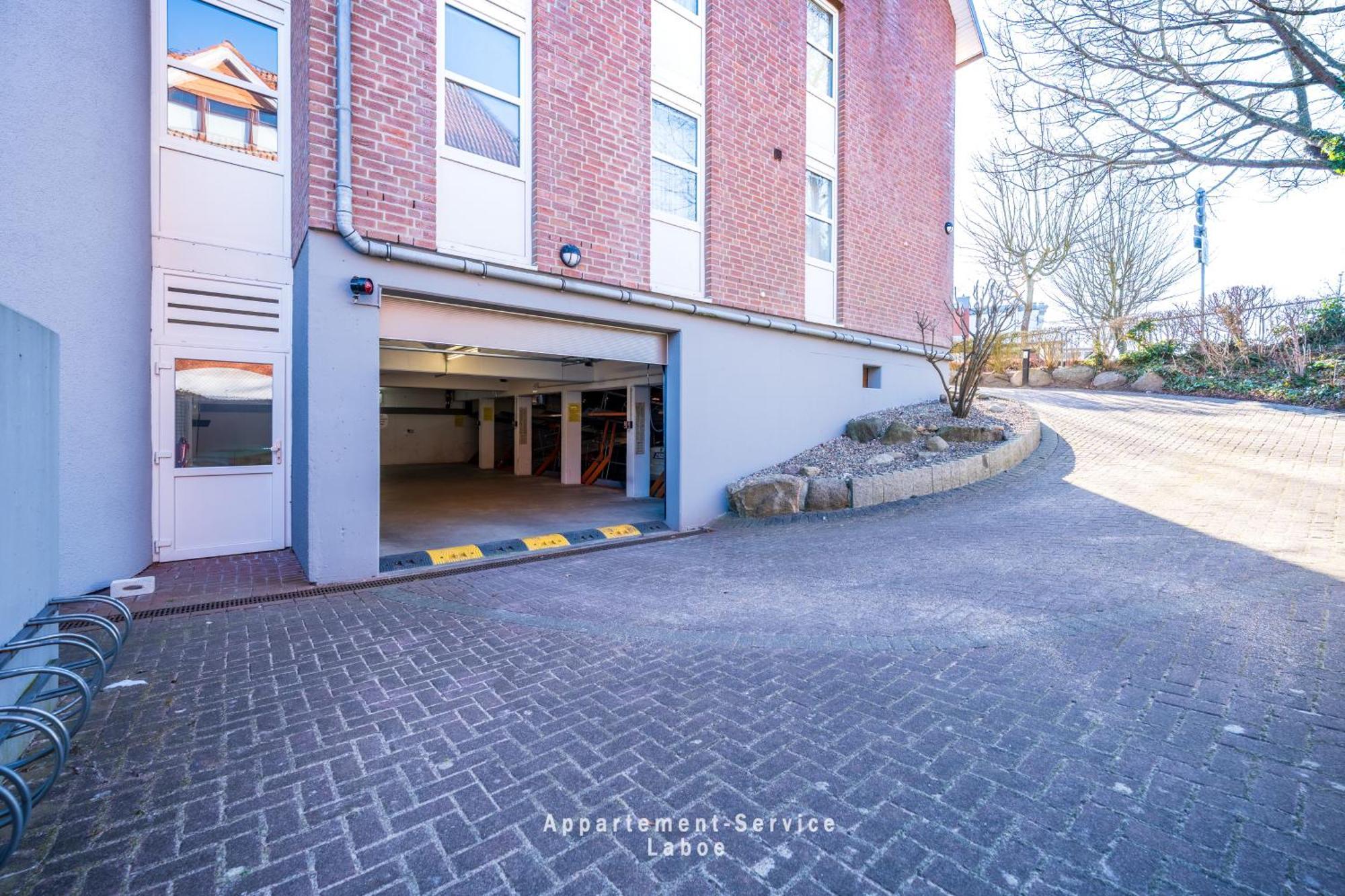 Ferienwohnung Hafenresidenz - Seitlicher Blick über Hafen und Kieler Förde Laboe Exterior foto